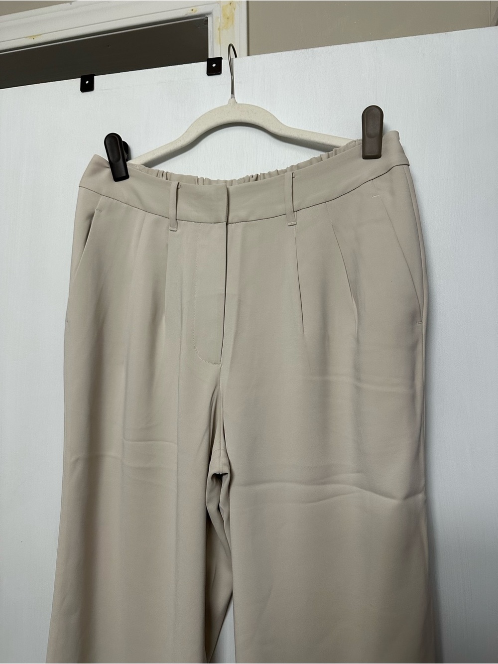 Pleated Crepe Wide Leg, Light Khaki Dress Pants - Picture 3 of 5
